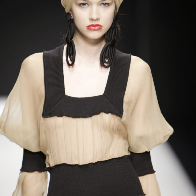 PHOTO © PETER STIGTER
WOMANSWEAR AUTUMN/WINTER 2009
FILENAME IS DESIGNER NAME