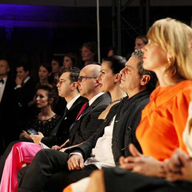PHOTO © PETER STIGTER
FILENAME IS DESIGNER NAME
SPRING/SUMMER 2011